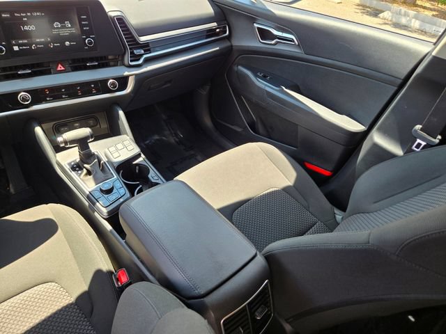 Used 2025 Kia Sportage LX FWD image 17