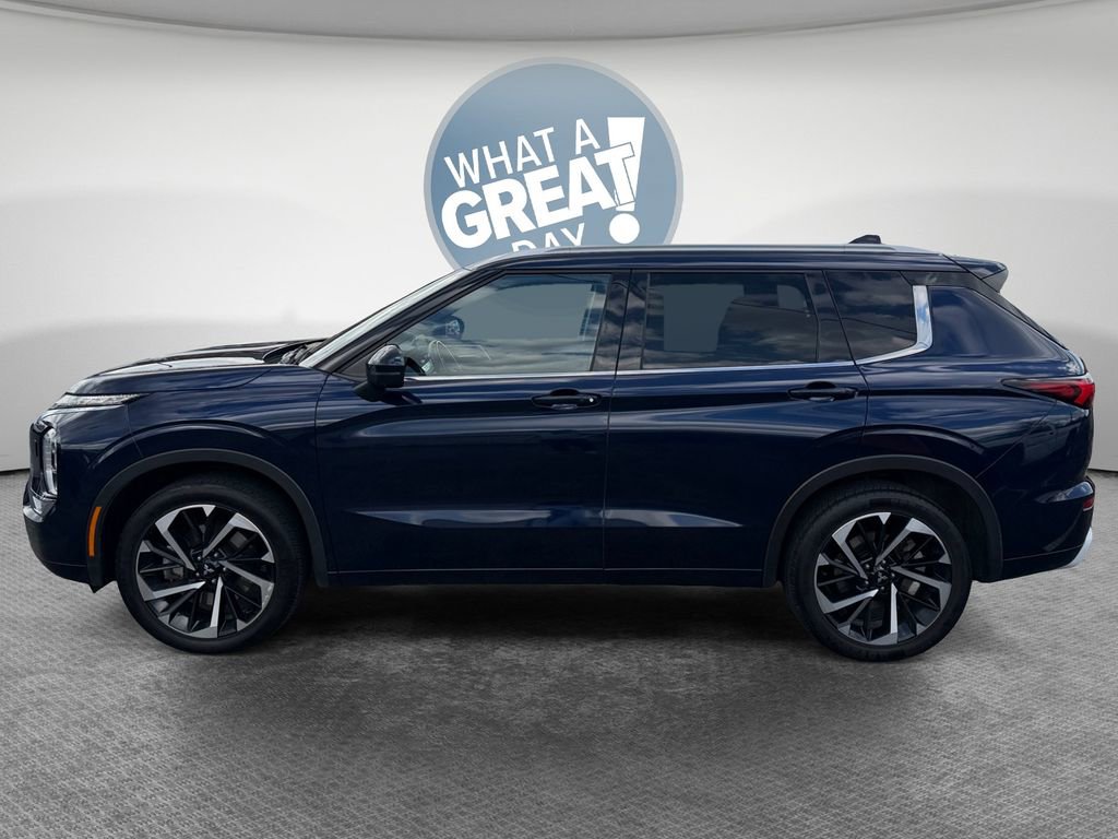 Used 2022 Mitsubishi Outlander SEL image 7