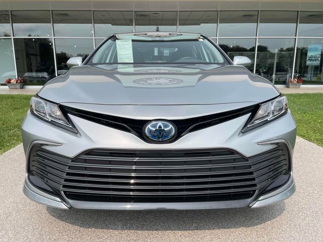 Used 2024 Toyota Camry LE FWD image 3