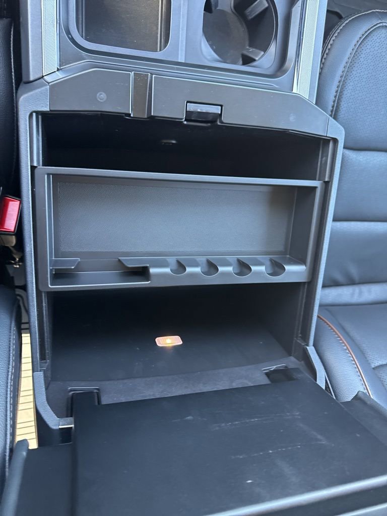 Used 2025 Ford F450 Lariat w/ Lariat Ultimate Package AWD/4WD image 35