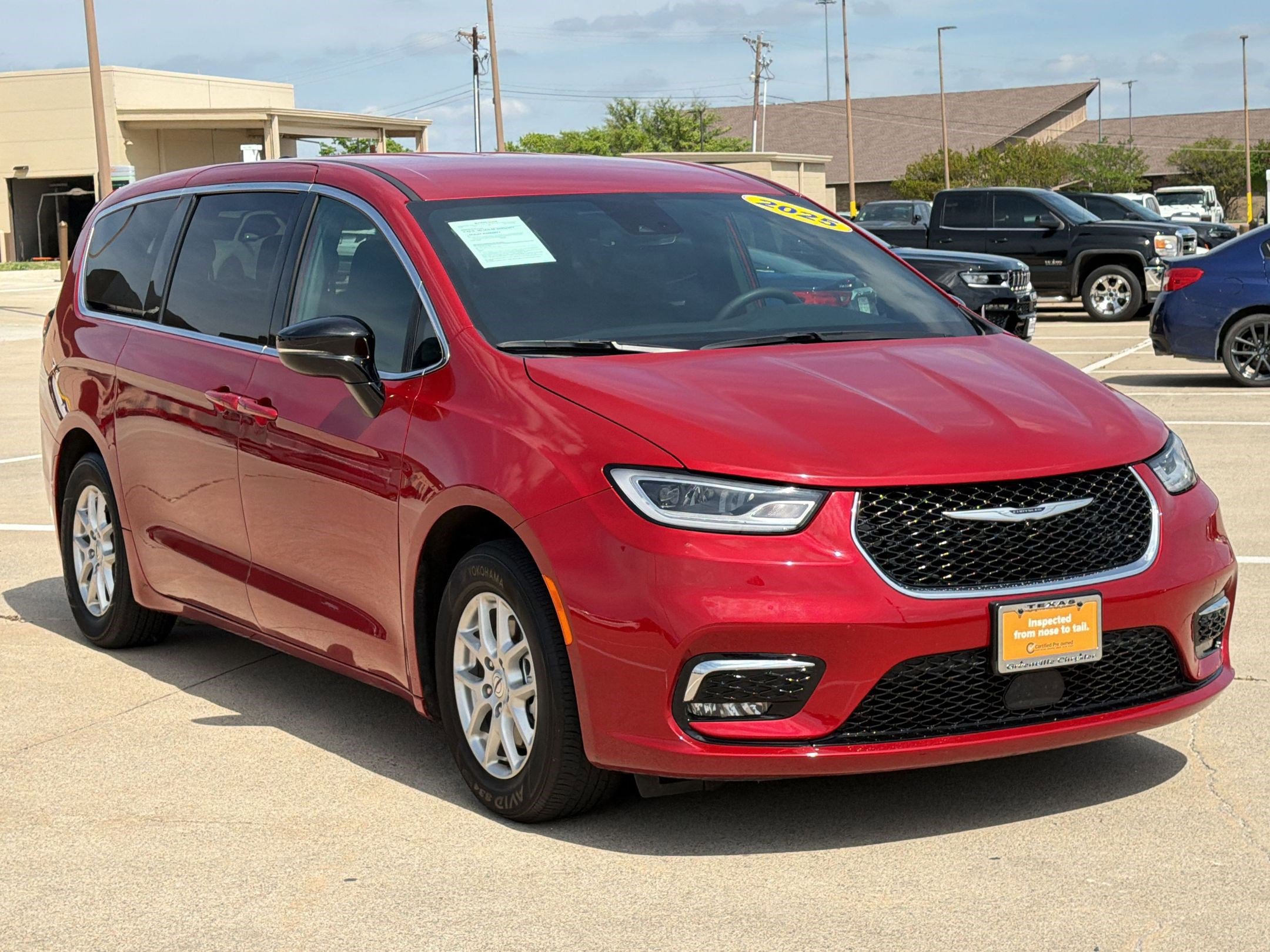 Certified 2025 Chrysler Pacifica Select image 7