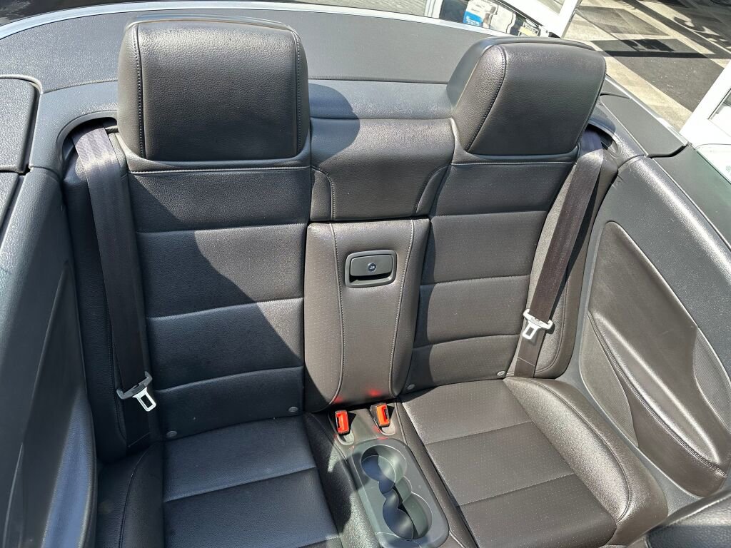 Used 2013 Volkswagen Eos image 11