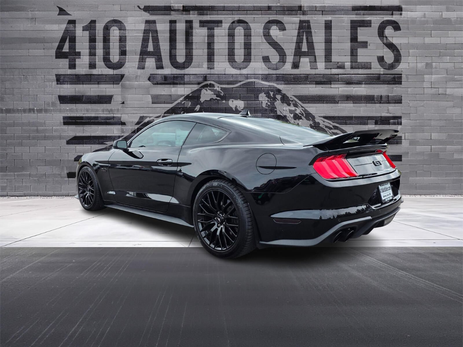 Used 2021 Ford Mustang GT w/ GT Performance Package RWD image 8