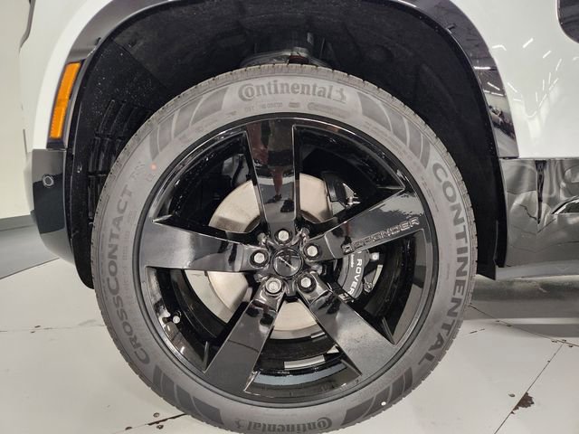 New 2026 Land Rover Defender 110 V8 image 8