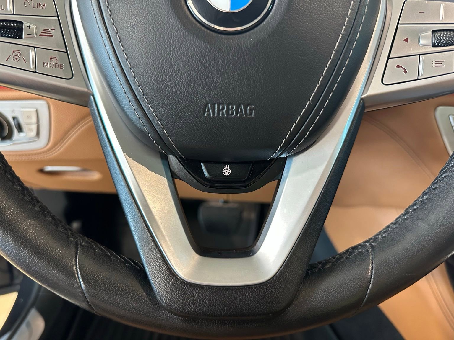 Used 2022 BMW 750i xDrive AWD/4WD image 19