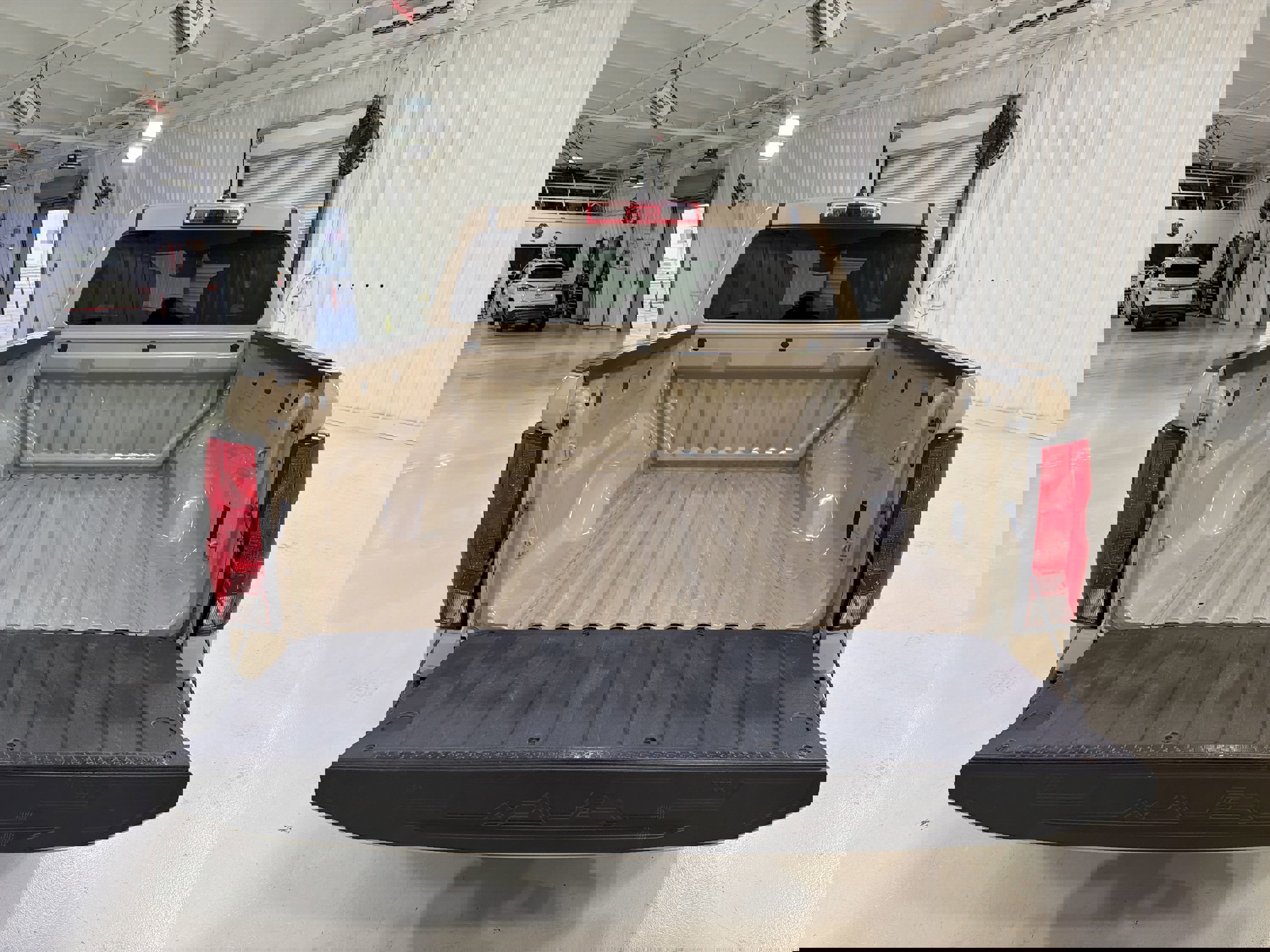 Used 2023 Chevrolet Colorado W/T image 27