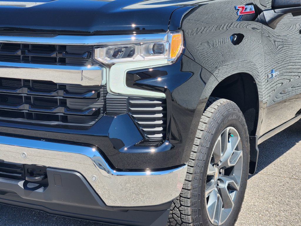 New 2026 Chevrolet Silverado 1500 LT w/ Texas Edition Plus AWD/4WD image 6