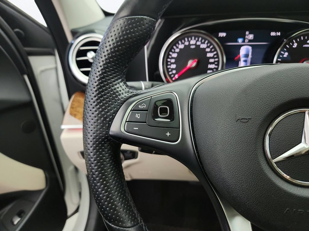 Used 2017 Mercedes-Benz E 300 4MATIC image 22