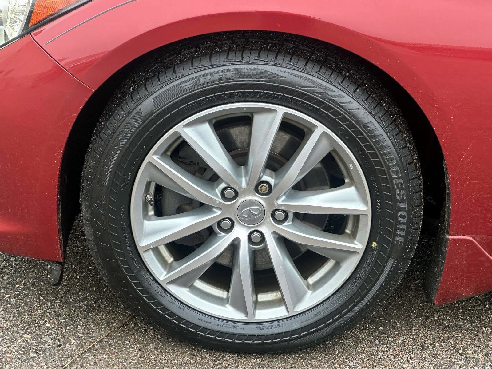 Used 2015 INFINITI Q50 Premium image 8