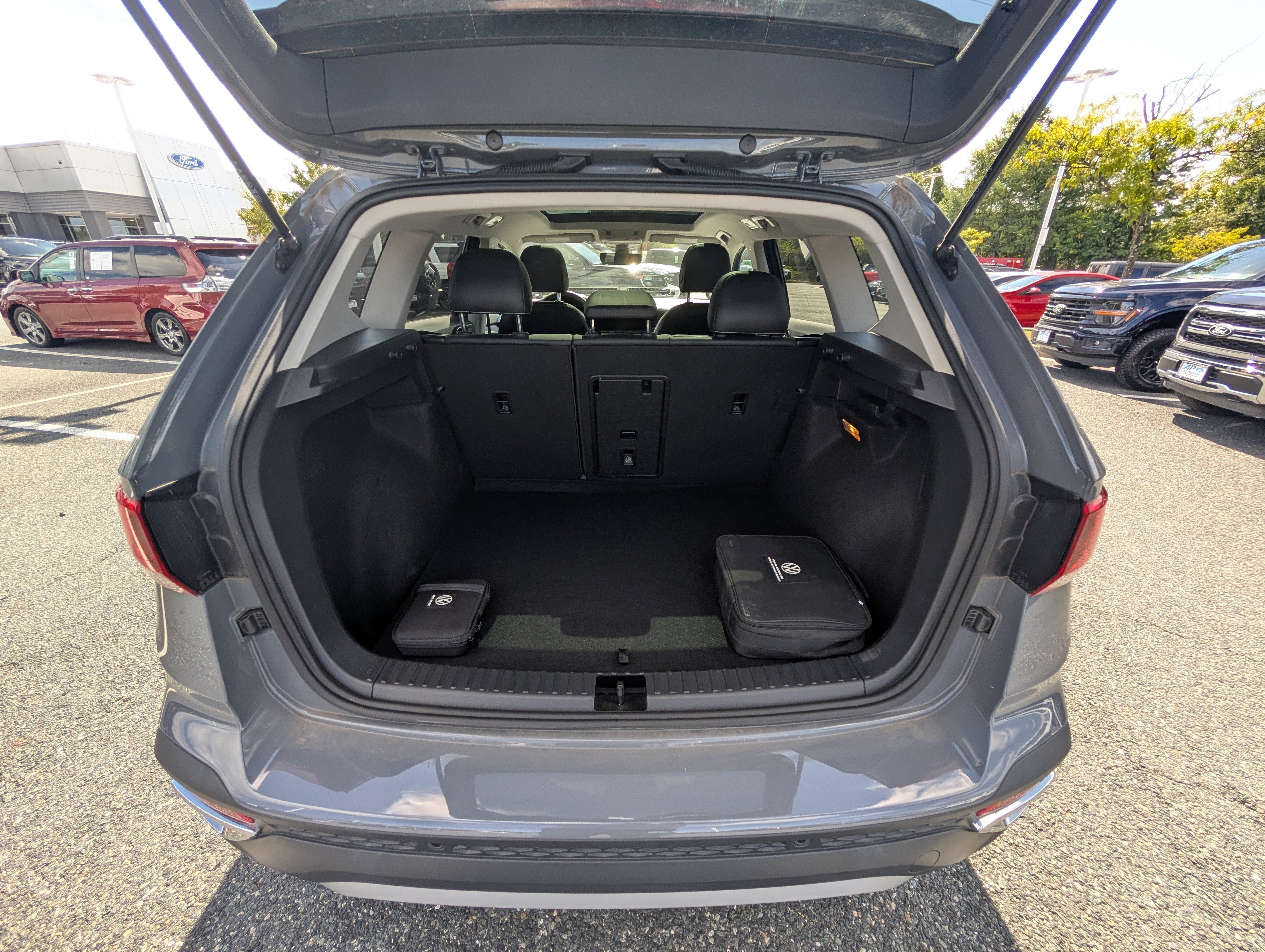 Used 2022 Volkswagen Taos SEL AWD/4WD image 14