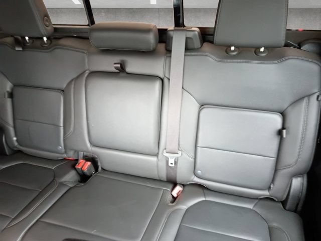 Used 2020 GMC Sierra 1500 SLT RWD image 22