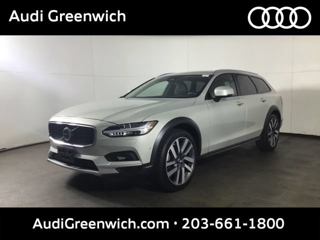 Used 2022 Volvo V90 B6 Cross Country w/ Advanced Package AWD/4WD image 3