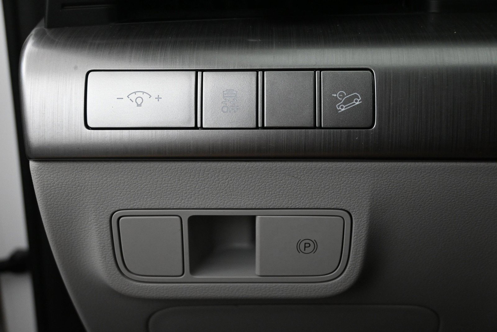 Certified 2024 Hyundai Kona SEL FWD image 12