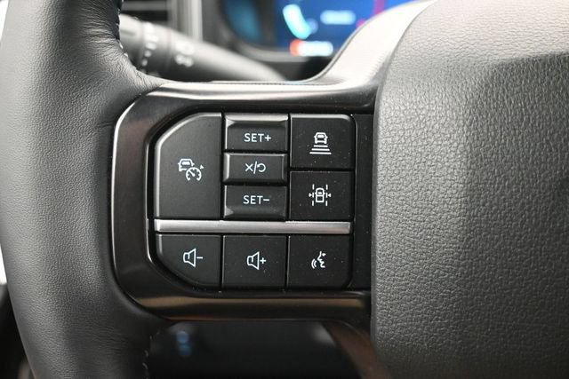 Used 2026 Ford F250 Platinum AWD/4WD image 7