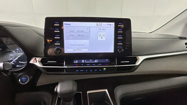 Used 2021 Toyota Sienna LE FWD image 24