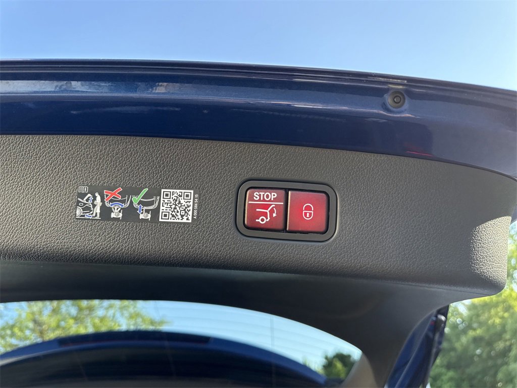 New 2025 Mercedes-Benz GLC 350e 4MATIC image 16