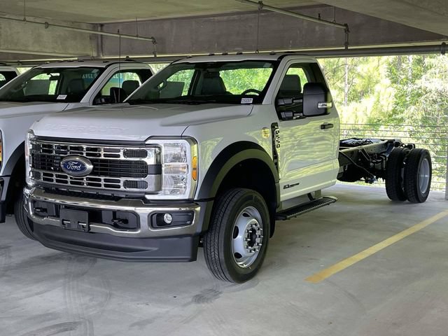 New 2025 Ford F550 4x4 Regular Cab Super Duty image 2