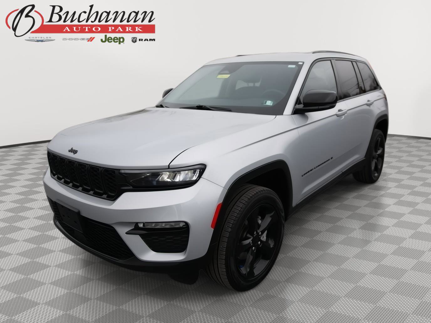 Used 2024 Jeep Grand Cherokee Limited w/ Black Appearance Package image 1