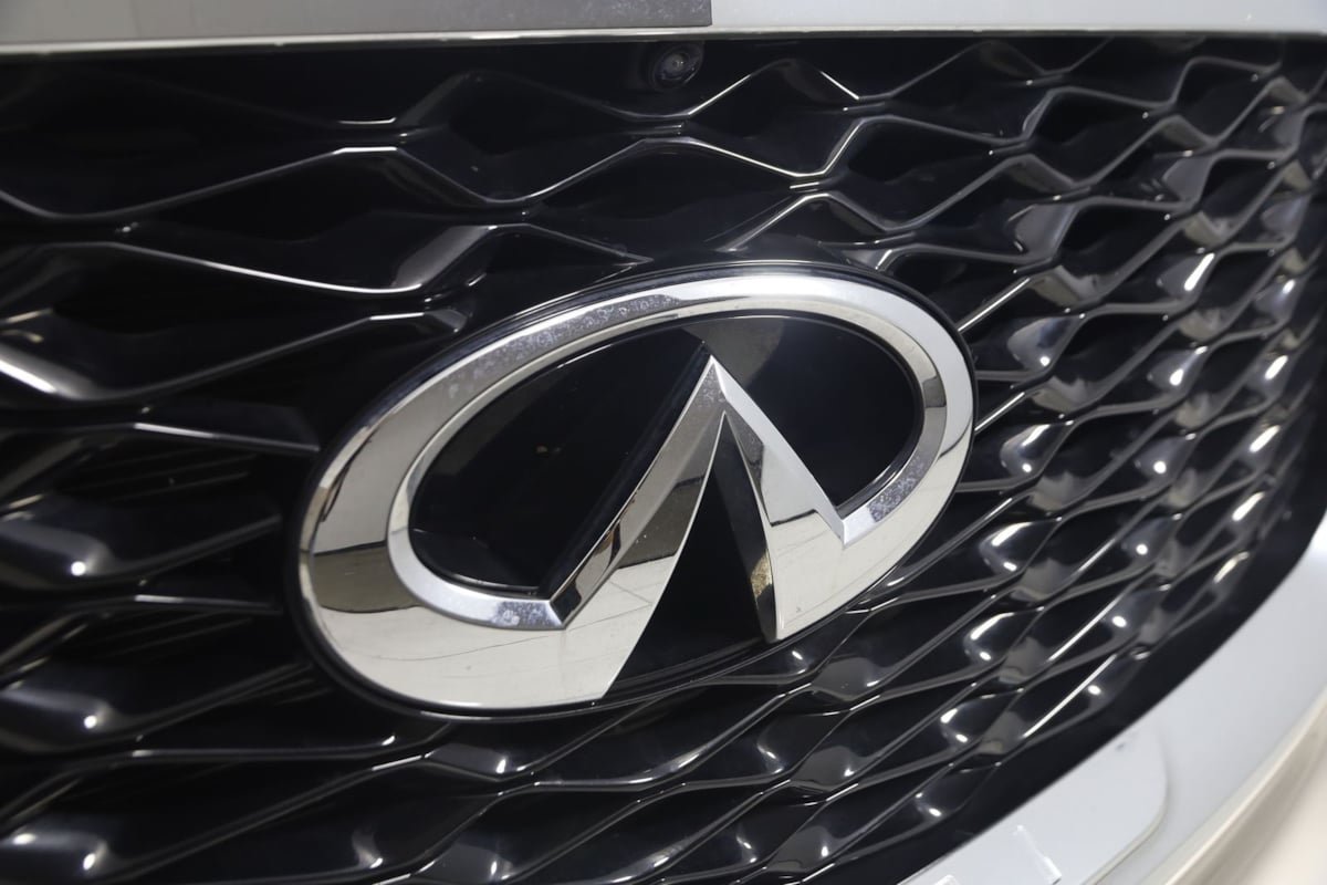 Used 2023 INFINITI QX60 Luxe w/ Cargo Package AWD/4WD image 18