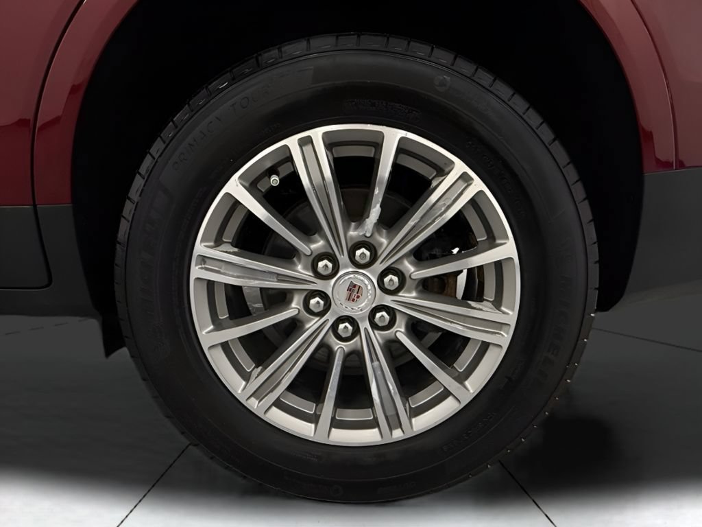 Used 2018 Cadillac XT5 Luxury w/ Driver Awareness Package FWD image 29