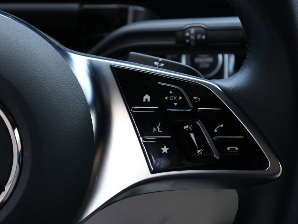 Certified 2025 Mercedes-Benz GLA 250 4MATIC image 33