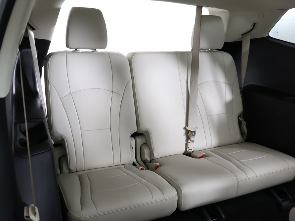 Used 2023 Buick Enclave Essence w/ Experience Buick Package AWD/4WD image 40