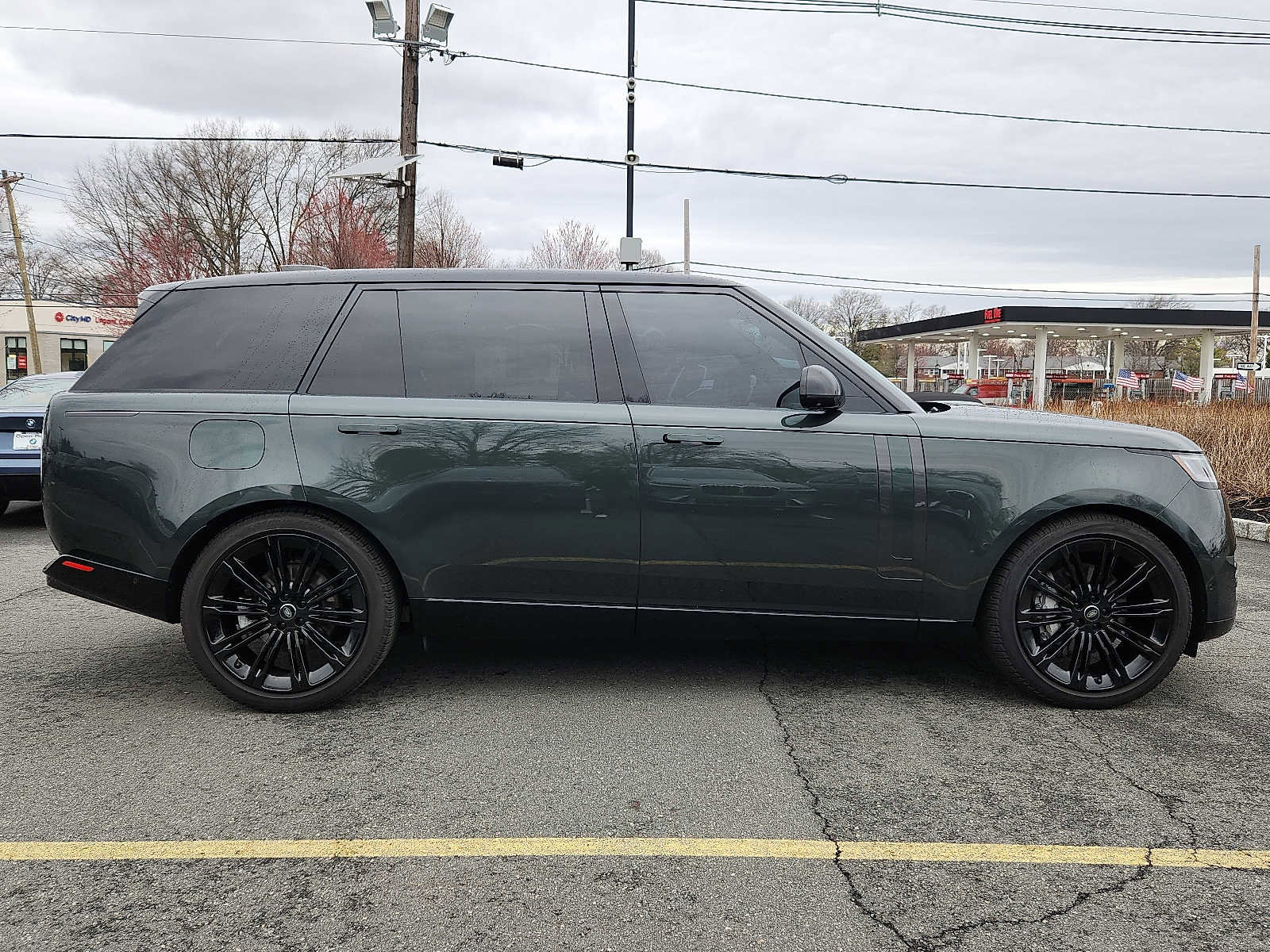 Used 2024 Land Rover Range Rover Long Wheelbase SE image 7