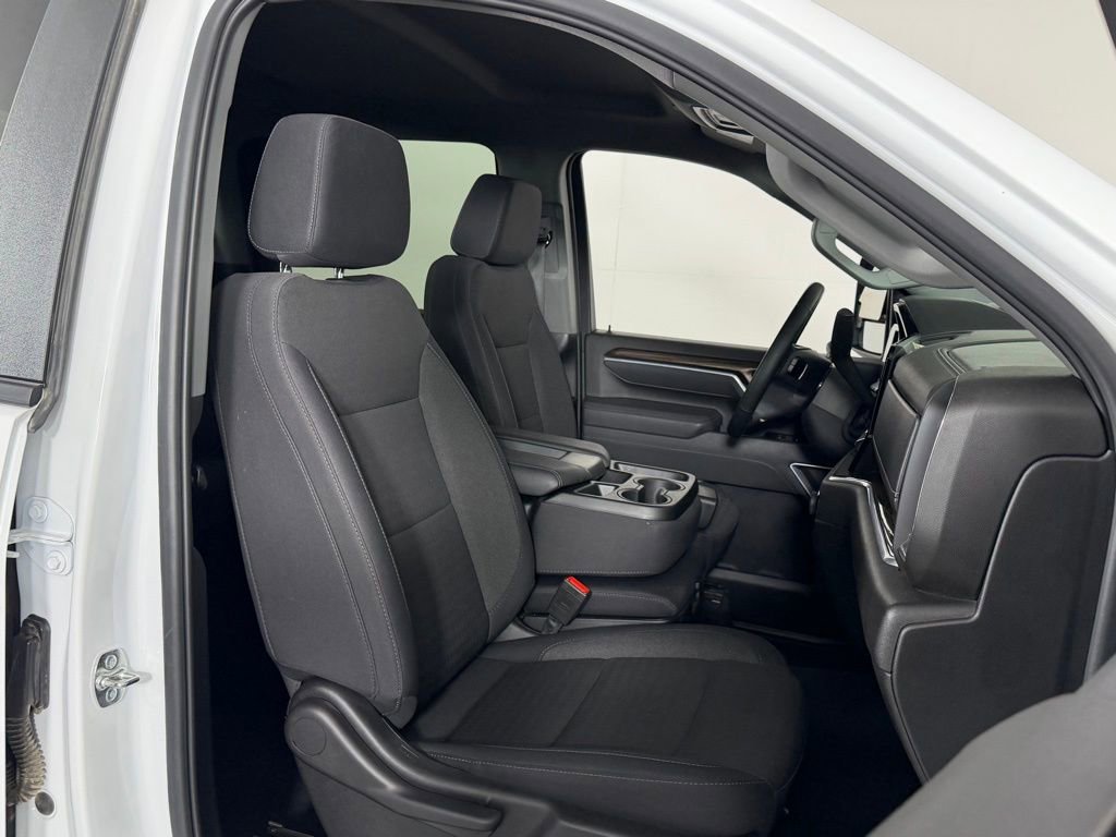 Used 2025 Chevrolet Silverado 2500 LT w/ Convenience Package image 30
