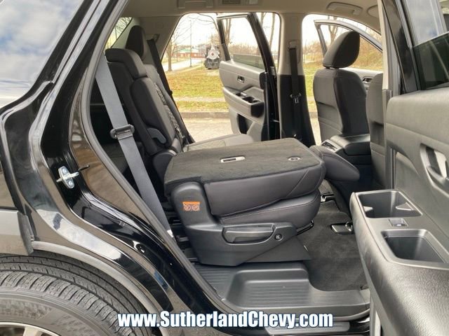 Used 2024 Nissan Pathfinder SV image 37