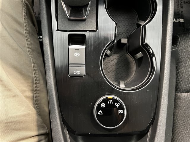 Used 2024 Nissan Rogue SV image 43