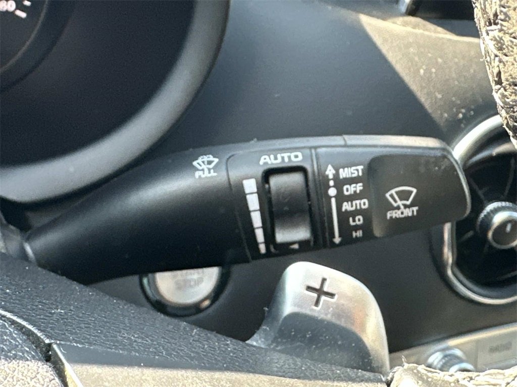 Used 2021 Kia Stinger GT2 image 25