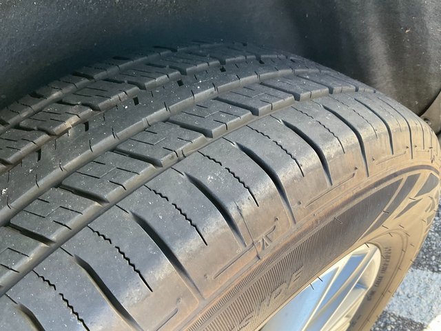 Used 2023 Chevrolet Traverse LT w/ LPO, Floor Liner Package image 12