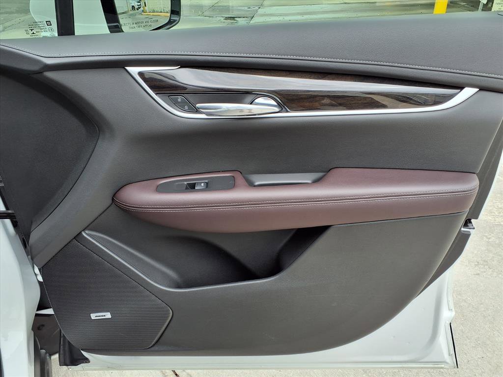 Certified 2022 Cadillac XT6 Premium Luxury image 11