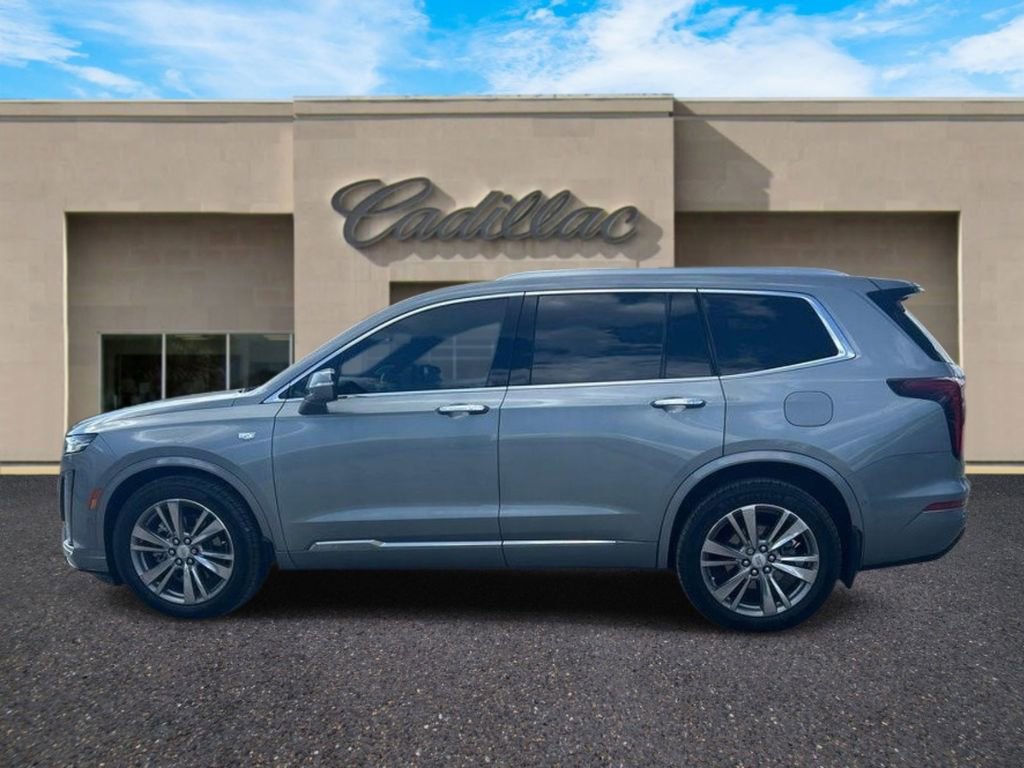 Used 2023 Cadillac XT6 Premium Luxury w/ Technology Package image 6