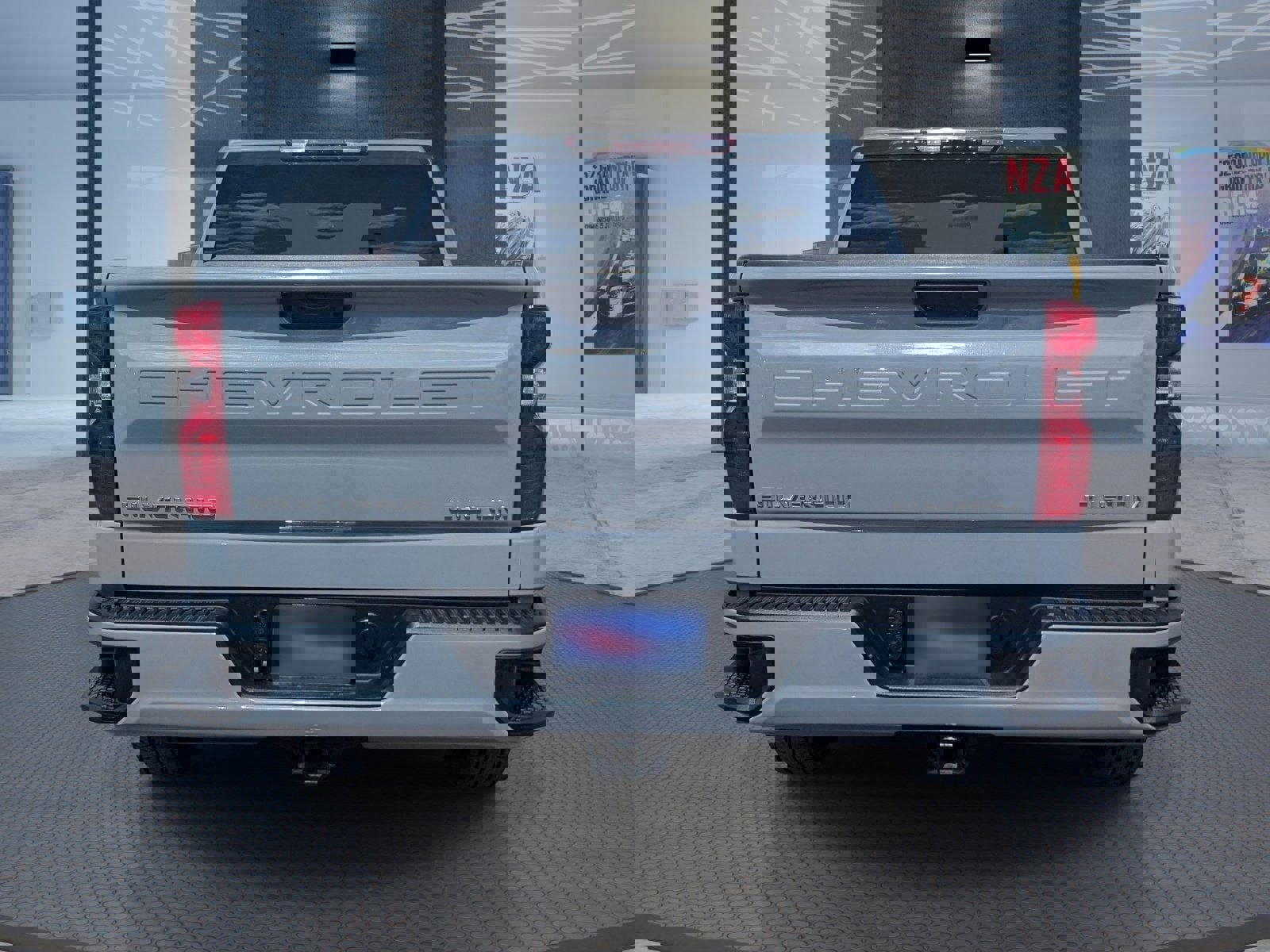 Used 2025 Chevrolet Silverado 1500 Custom image 5