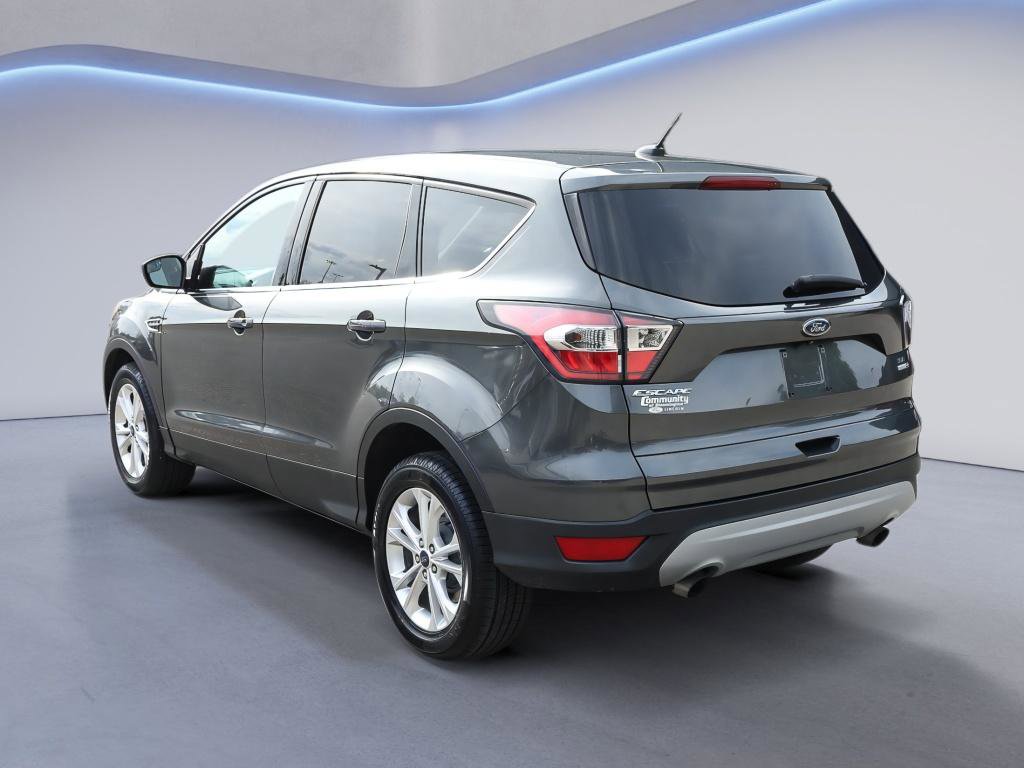 Used 2017 Ford Escape SE AWD/4WD image 5