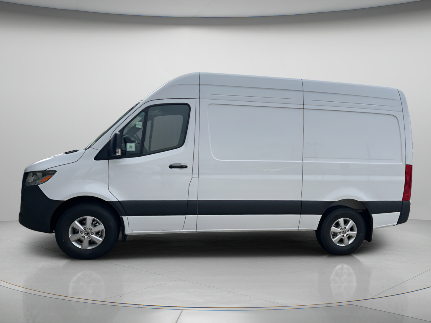 Certified 2024 Mercedes-Benz Sprinter 2500 image 2
