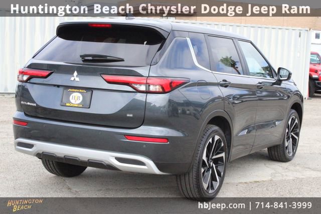 Used 2024 Mitsubishi Outlander SE image 5