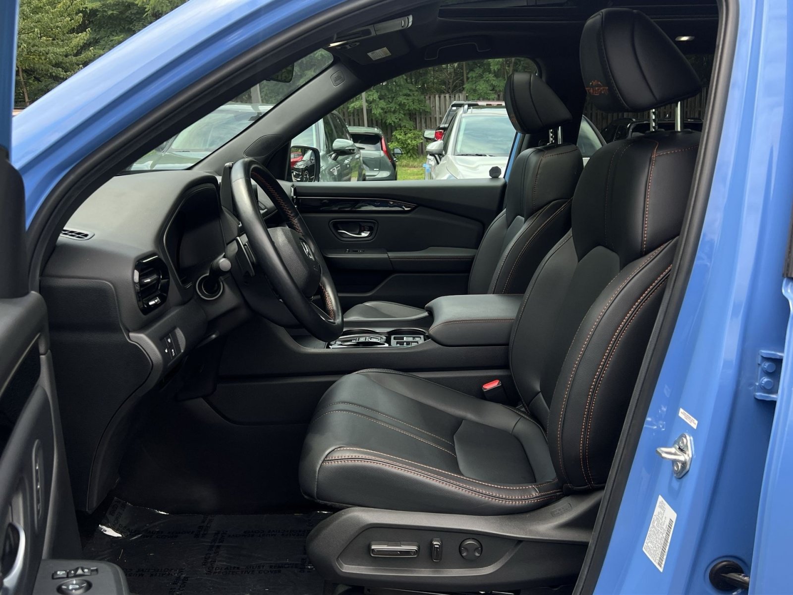 Used 2025 Honda Pilot TrailSport image 18