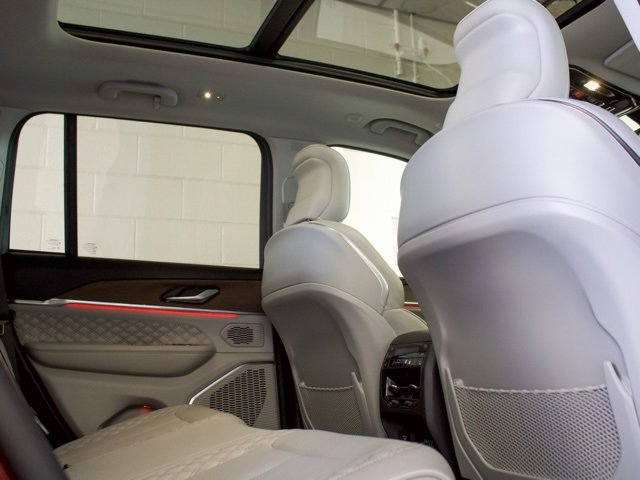 Certified 2022 Jeep Grand Cherokee Summit image 6