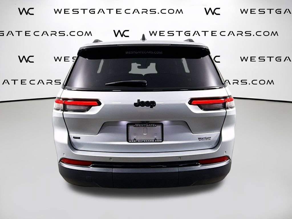 Used 2021 Jeep Grand Cherokee L Laredo image 7