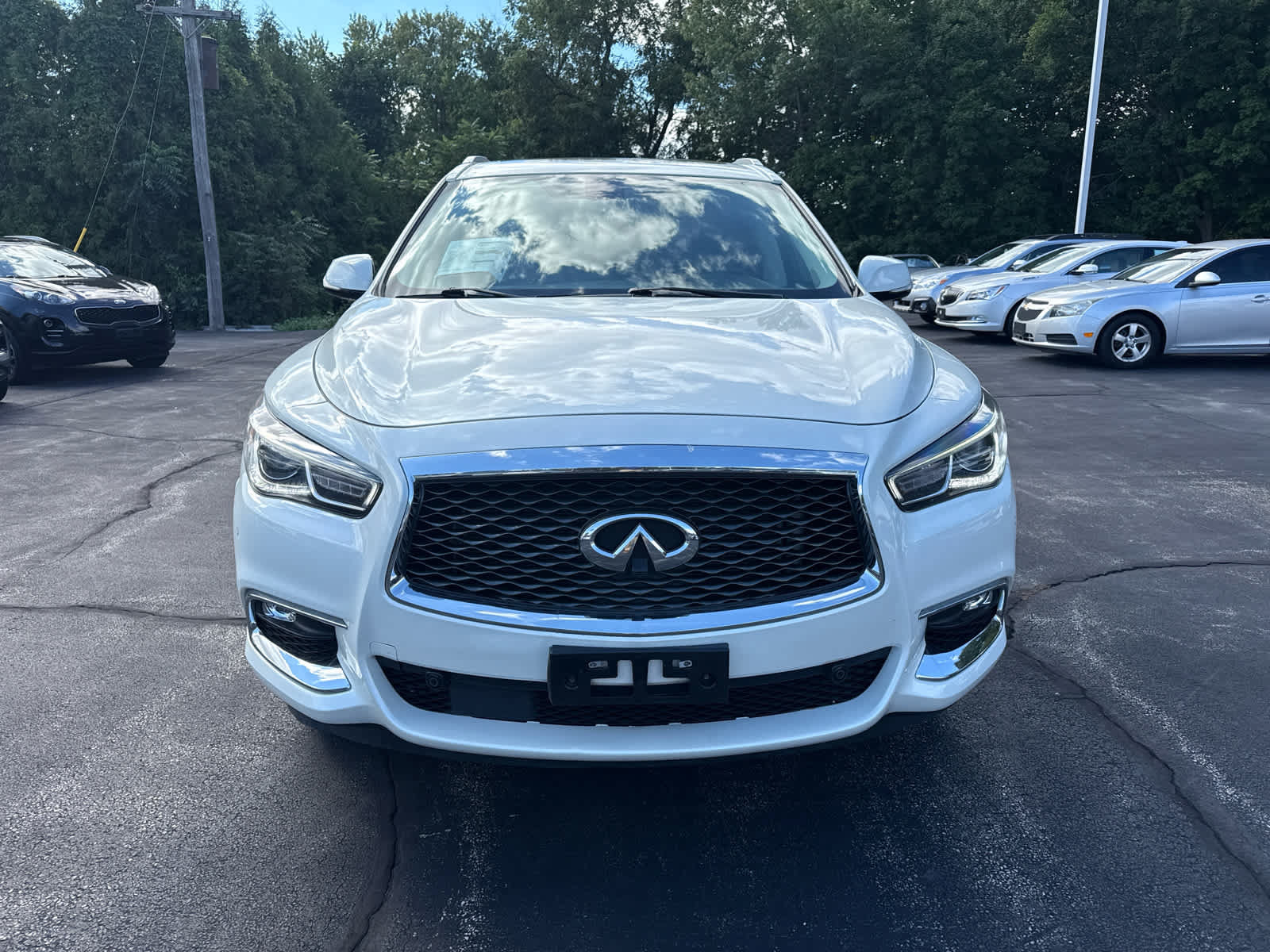 Used 2017 INFINITI QX60 Luxe w/ Premium Plus Package AWD/4WD image 8