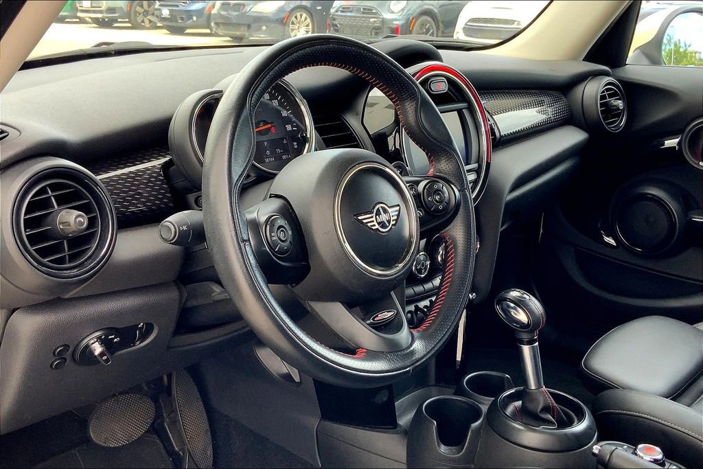 Used 2019 MINI Cooper S image 10