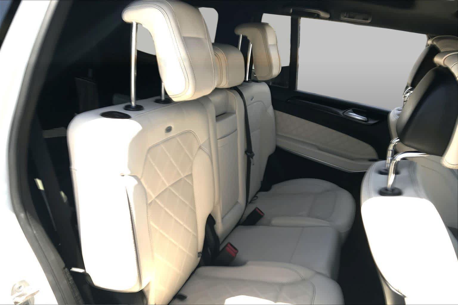 Used 2018 Mercedes-Benz GLS 550 4MATIC image 19