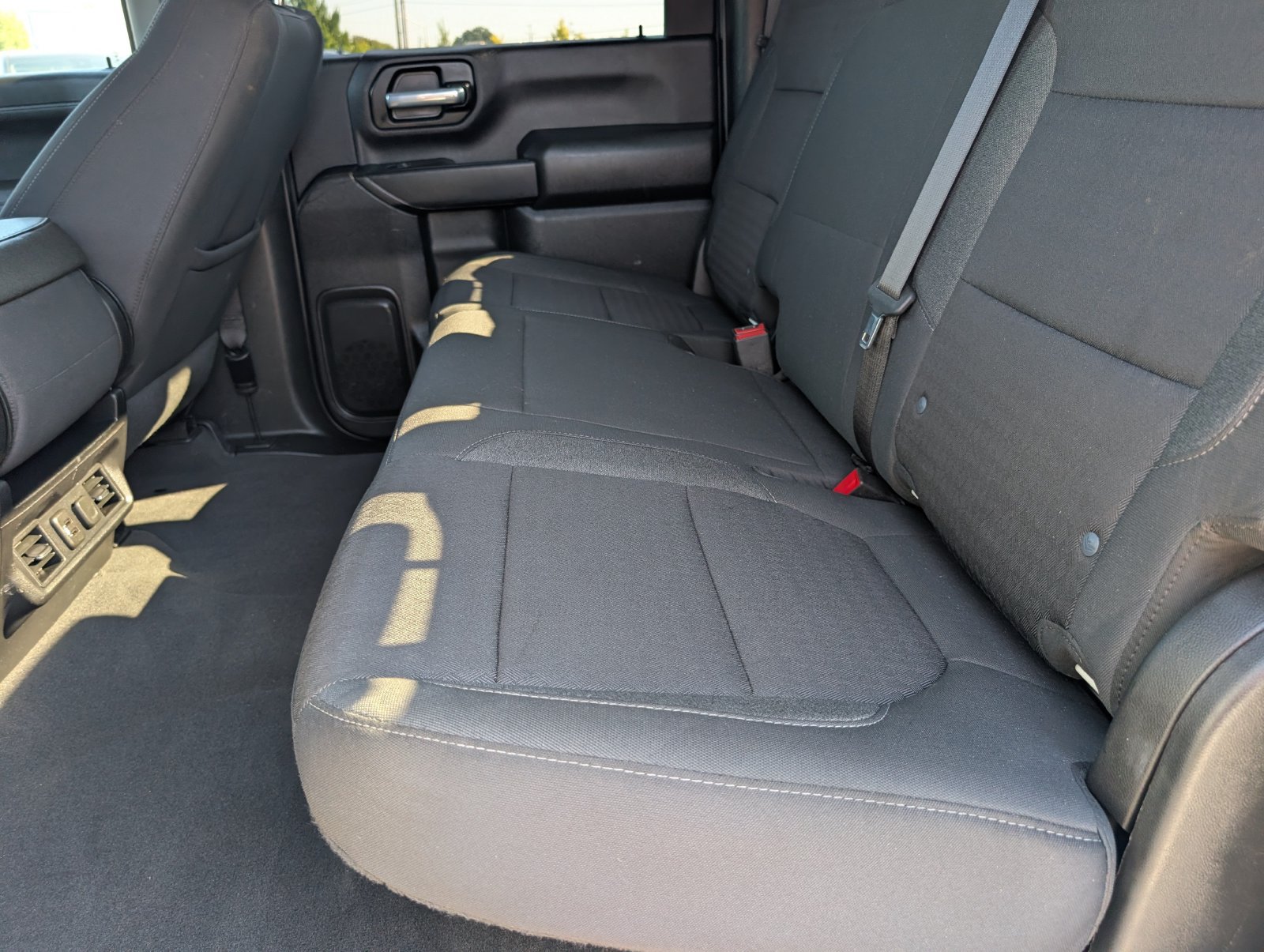 Used 2023 Chevrolet Silverado 2500 LT w/ Convenience Package AWD/4WD image 17