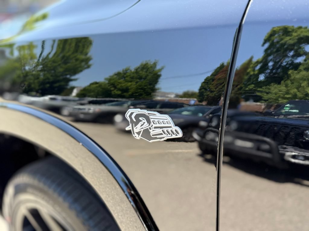 New 2026 RAM 1500 Laramie w/ Night Edition AWD/4WD image 18