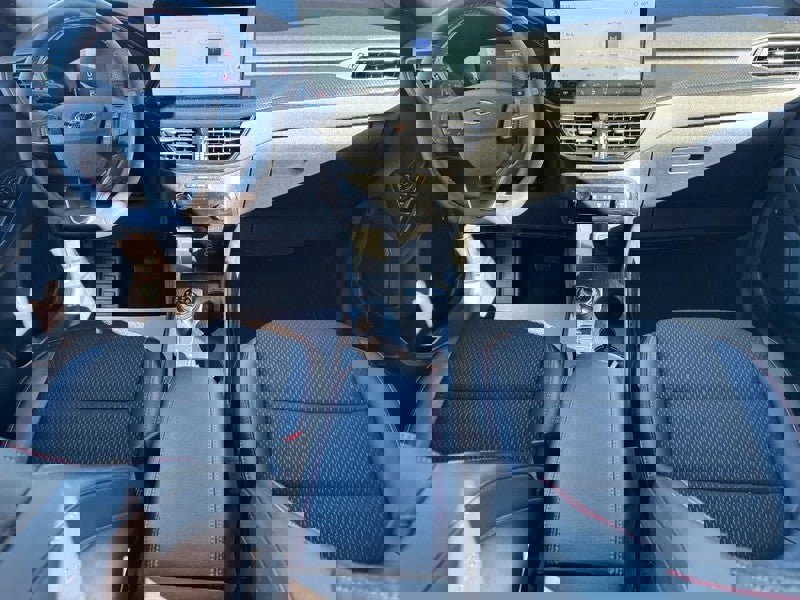 Used 2025 Ford Escape ST-Line w/ Tech Pack #1 image 11