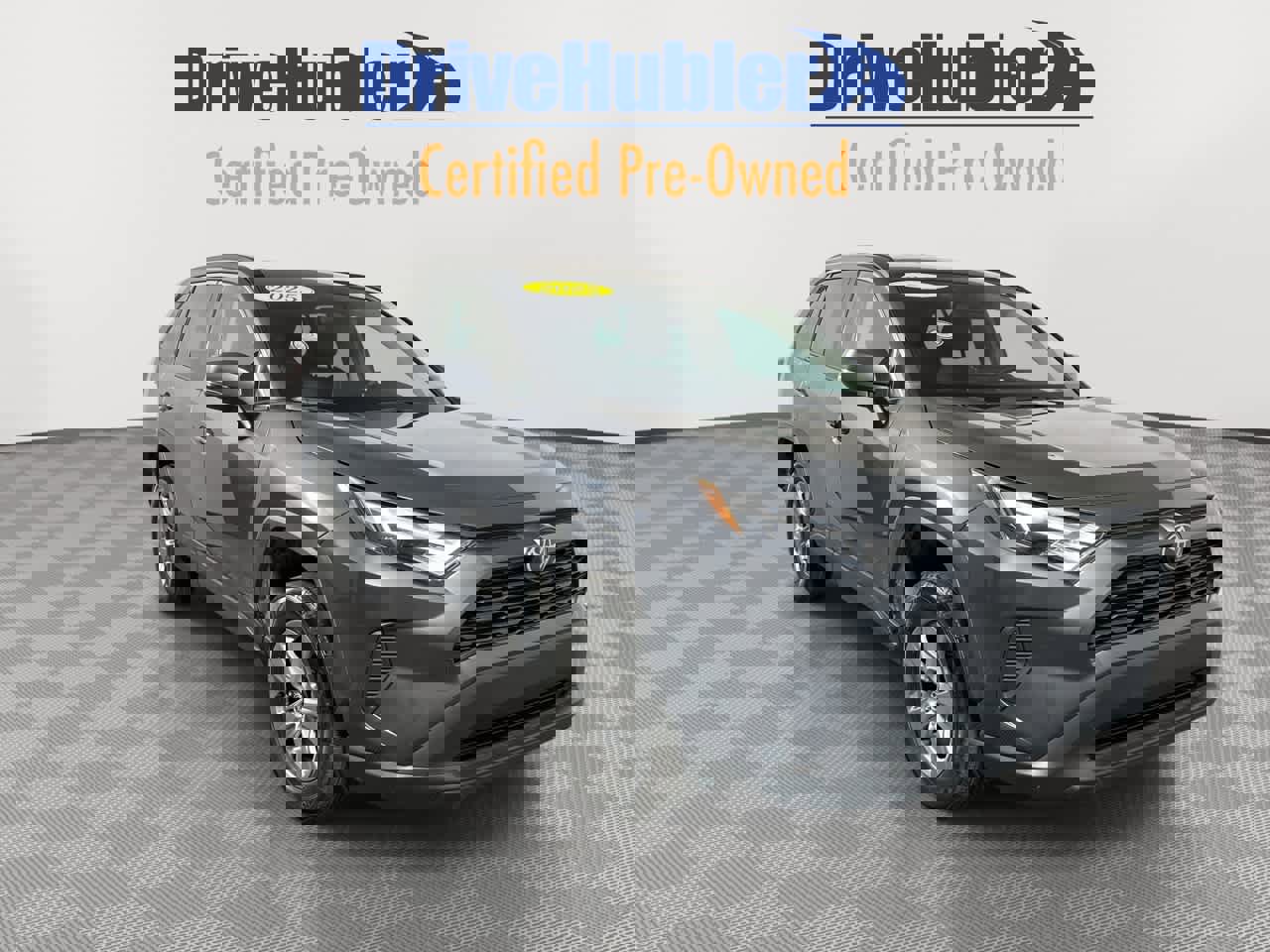 Used 2025 Toyota RAV4 XLE image 2