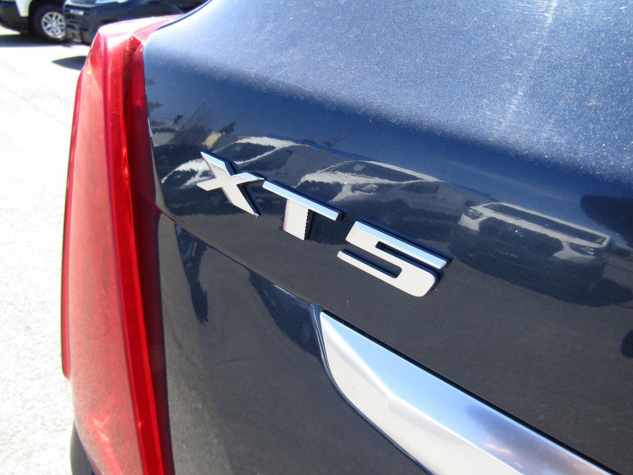 Used 2019 Cadillac XT5 AWD image 32
