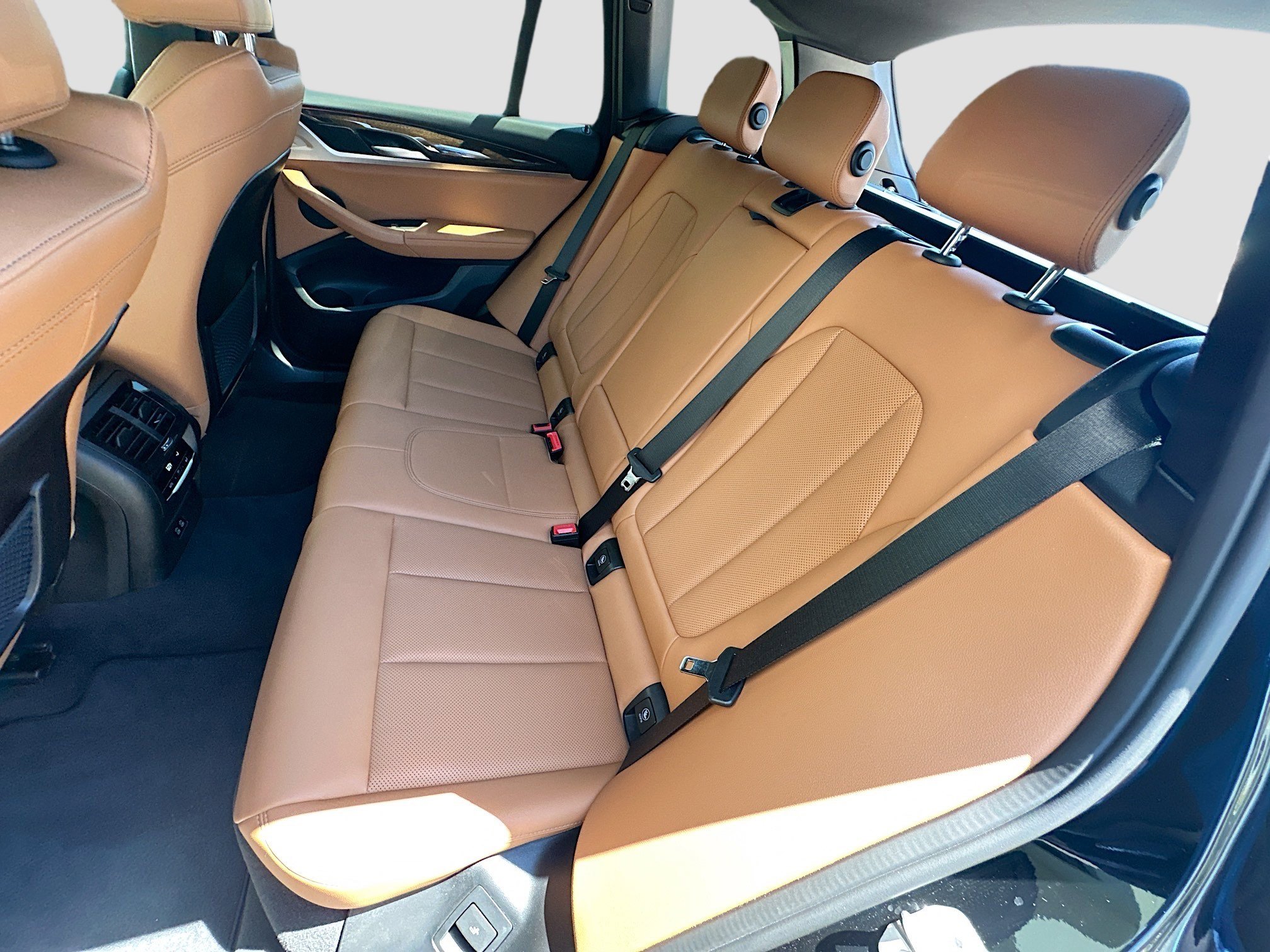 Used 2024 BMW X3 sDrive30i w/ Premium Package image 21